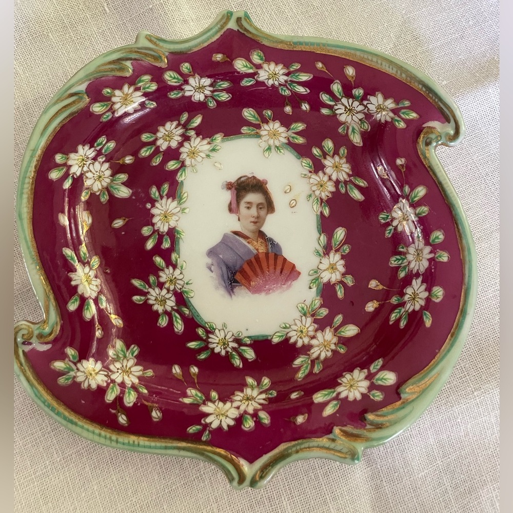 Geisha portrait plate @ 6” x 6”.  Hand painted flowers see pics. VTG definitely